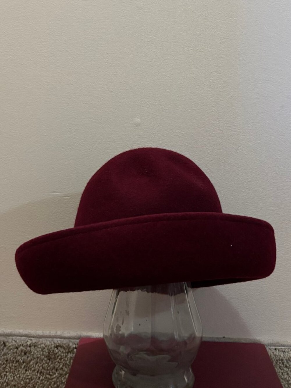 Vintage cranberry red felt hat by Preview Collection